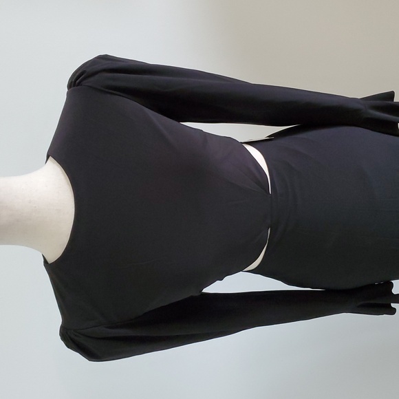 Mac Duggal Black Long Sleeve gown with cut out sides  Size 8 new with tags - Picture 5 of 10